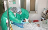 [ẢNH] Vì sao người lớn lại dễ bị nhiễm virus corona hơn trẻ em?