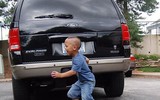 [ẢNH] Tai nạn chết người do điểm mù trên xe ô tô và cách khắc phục hiệu quả