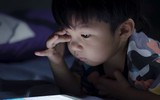 [ẢNH] Chuyện gì sẽ xảy ra với cơ thể nếu bạn thường xuyên sử dụng điện thoại?