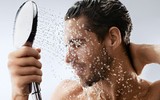 [ẢNH] Những nguy hiểm không ngờ từ việc tắm sai cách