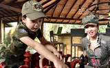[ẢNH] Bất ngờ với sắc vóc tươi trẻ của ca sĩ Hồng Nhung ở tuổi 50