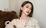 [ẢNH] Thử thách đặt son lên xương quai xanh khiến mỹ nhân Việt 