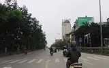 [ẢNH] Người dân thực hiện cách ly toàn xã hội trong tâm lí tự tin chiến thắng Covid-19