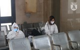 [ẢNH] Người dân thực hiện cách ly toàn xã hội trong tâm lí tự tin chiến thắng Covid-19