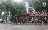 [ẢNH] Du học sinh về từ tâm dịch vỡ òa cảm xúc khi hết thời gian cách ly
