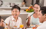 [ẢNH] Những thói quen xấu khiến bạn tăng cân trong thời gian cách ly toàn xã hội