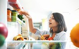 [ẢNH] Những thói quen xấu khiến bạn tăng cân trong thời gian cách ly toàn xã hội