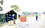 [ẢNH] Cận cảnh chốt kiểm soát Covid-19 ở tuyến tỉnh lộ đặc biệt vào Thủ đô