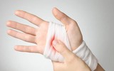 [ẢNH] Những điều cần biết khi sử dụng nước rửa tay khô