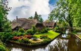 [ẢNH] Chiêm ngưỡng vẻ đẹp  của những ngôi làng cổ tích trên thế giới