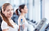 [ẢNH] Bổ sung nước đúng cách trong mùa nắng nóng để tăng sức đề kháng