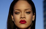 [ẢNH] Rihanna: Từ tuổi thơ ngập tràn trong bạo lực đến nữ ca sĩ có khối tài sản 