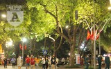 [ẢNH] Khác biệt thú vị trong ngày đầu tiên mở lại phố đi bộ Hồ Gươm 'hậu Covid-19'