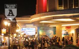 [ẢNH] Khác biệt thú vị trong ngày đầu tiên mở lại phố đi bộ Hồ Gươm 'hậu Covid-19'