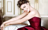 [ẢNH] Chiêm ngưỡng nhan sắc nóng bỏng của Anne Hathaway – 