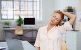 [ẢNH] Những bệnh dễ gặp khi ngồi quá lâu trước máy tính