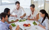 [ẢNH] Những thói quen xấu hủy hoại sức khỏe dân văn phòng