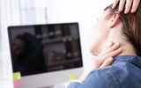 [ẢNH] Những thói quen xấu hủy hoại sức khỏe dân văn phòng