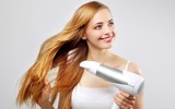 [ẢNH] Những thói quen gây rụng tóc dễ mắc phải