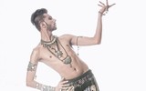 [ẢNH] Eshan Hilal: Từ chàng trai bị soi mói giới tính đến nam vũ công belly dance