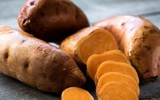 [ẢNH] Những sai lầm cực nguy hiểm khi ăn khoai lang cần tránh