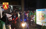 [ẢNH] TP.HCM: Đường ngập, xe kẹt cứng sau trận mưa lớn nhất từ đầu năm