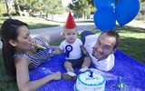 [ẢNH] Cuộc sống viên mãn của chàng trai không tay chân Nick Vujicic