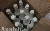 Cận cảnh hơn 4 tấn hương liệu, phụ gia pha chế trà sữa không rõ nguồn gốc
