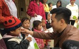Sẻ chia hơi ấm với học trò, trẻ em nghèo vùng cao
