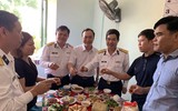 [ẢNH] Tết sớm trên huyện đảo Cồn Cỏ anh hùng