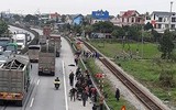 Hiện trường vụ tai nạn xe tải tông đoàn đi viếng liệt sĩ khiến 8 người tử vong ở Hải Dương