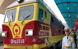 [ẢNH] Toàn bộ hình ảnh Chủ tịch Triều Tiên tới ga Đồng Đăng, lên ô tô về Hà Nội