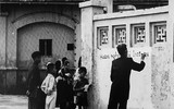 [ẢNH] Những hình ảnh quý hiếm khoảnh khắc người dân Hà Nội trong ngày đoàn quân chiến thắng tiếp quản Thủ đô