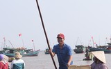 [Ảnh] Lao xao chợ cá một vùng quê miền biển