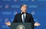Toàn cảnh Tổng thống Mỹ Donald Trump rời cuộc họp thượng đỉnh, lên máy bay về nước