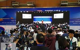 Toàn cảnh Tổng thống Mỹ Donald Trump rời cuộc họp thượng đỉnh, lên máy bay về nước