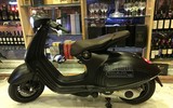 Không ngờ dân Hà Nội cũng dám chơi siêu phẩm xe ga Vespa này