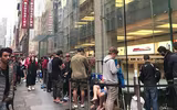 Người Việt 'săn lùng' iPhone X khắp nơi, gấp gáp xách tay về Việt Nam chốt lời