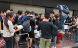 Người Việt 'săn lùng' iPhone X khắp nơi, gấp gáp xách tay về Việt Nam chốt lời
