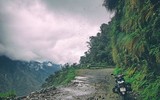 Thử thách băng qua 'cung đường tử thần' của Đăng Khoa