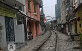 Có một buổi sáng Hà Nội vốn thân quen mà bỗng rất lạ