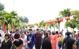 [ẢNH] Người dân nô nức đi lễ đền, chùa dịp đầu năm