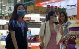 Hàng đoàn người đeo khẩu trang phòng dịch, cảnh chưa từng thấy tại sân bay Việt Nam