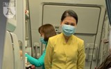 Hàng đoàn người đeo khẩu trang phòng dịch, cảnh chưa từng thấy tại sân bay Việt Nam