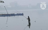 Những cảnh lạ khi Hà Nội mờ mịt sương