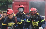 Những hình ảnh vượt tường, băng lửa của lực lượng cứu hỏa Hà Nội