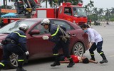 Những hình ảnh vượt tường, băng lửa của lực lượng cứu hỏa Hà Nội