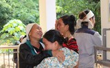 Người dân Đà Bắc gồng mình sau lũ quét