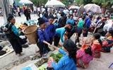 Hương sắc tự nhiên ở chợ phiên núi rừng Hoàng Su Phì