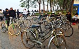 Trong vòng quay hoài niệm ở cái lạnh thấu xương bên hồ Tây